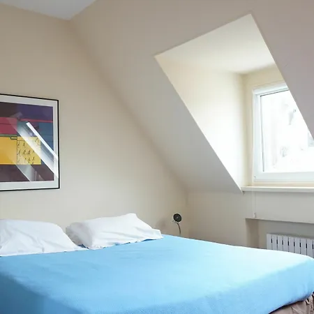 Apartment Jardin Du Luxembourg-2 Pieces 80m² -paris 6 Paris